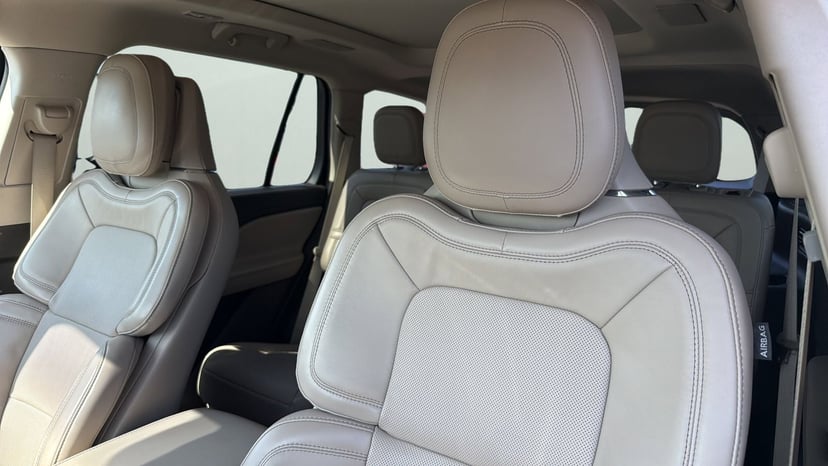2021 Lincoln Aviator - Image 9