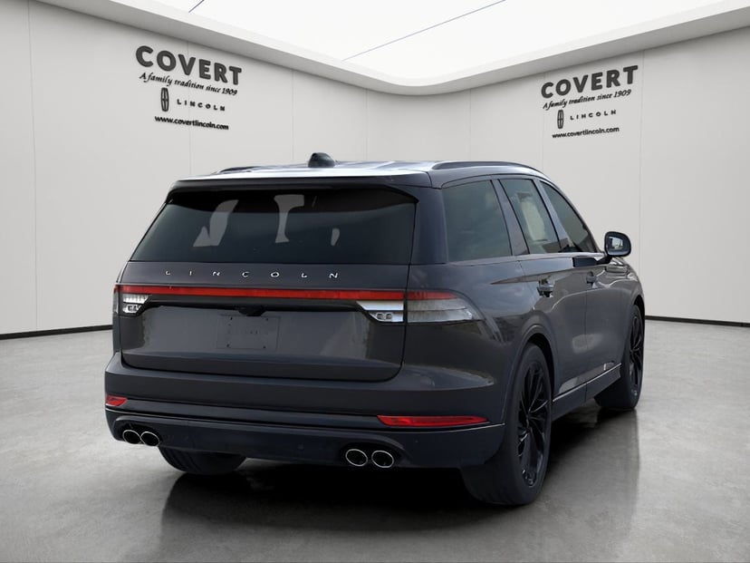 2026 Lincoln Aviator - Image 8