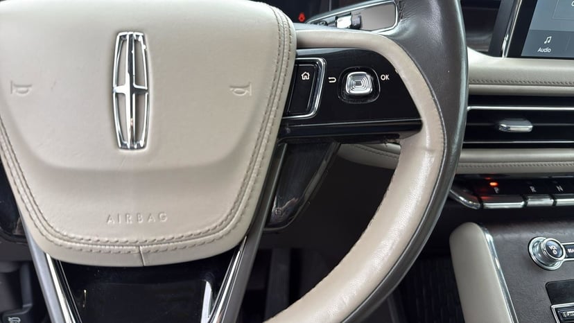 2021 Lincoln Aviator - Image 14