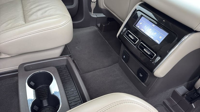 2021 Lincoln Aviator - Image 26