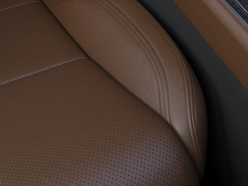 2026 Lincoln Aviator - Image 16