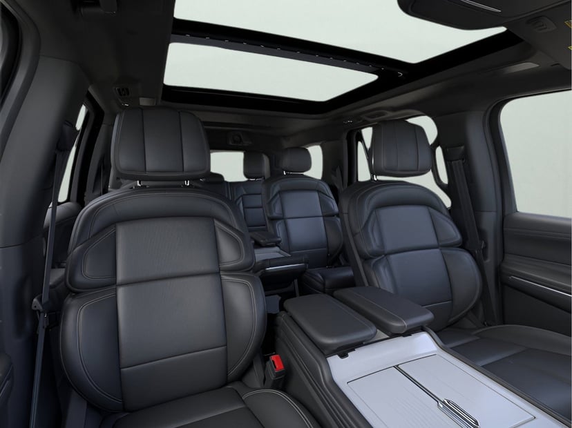 2026 Lincoln Navigator - Image 9