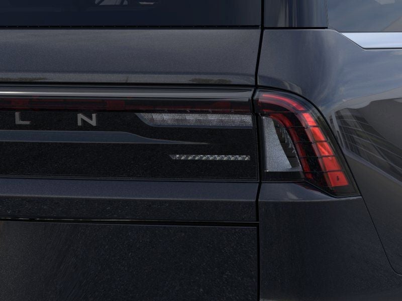 2026 Lincoln Navigator - Image 21