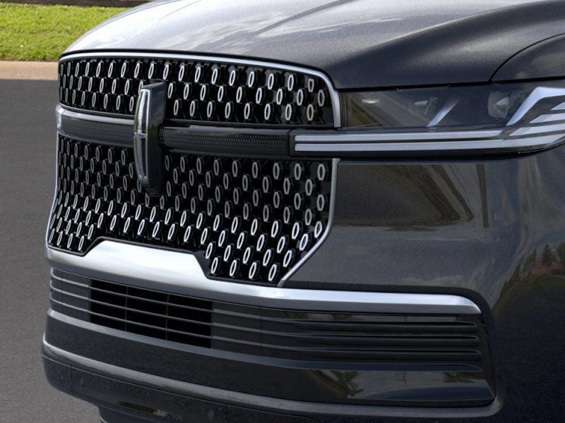 2026 Lincoln Navigator - Image 17