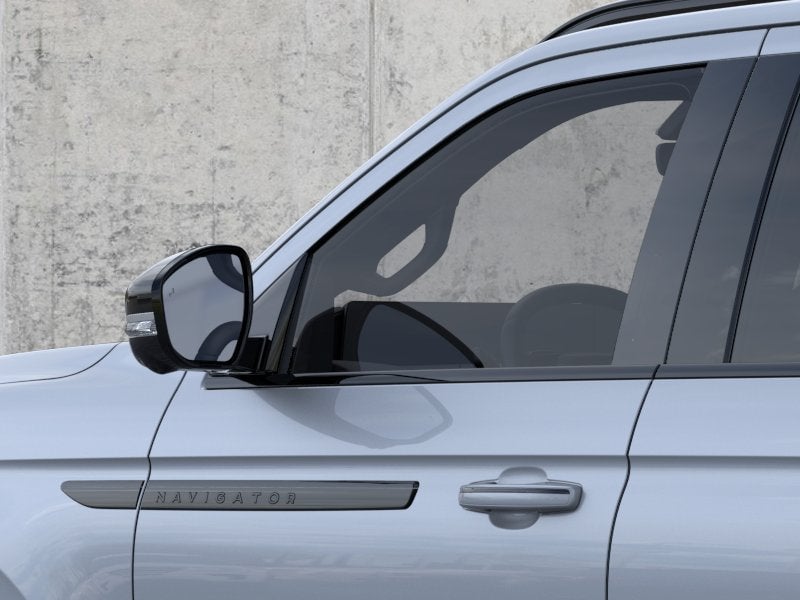 2026 Lincoln Navigator - Image 15