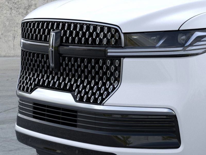 2026 Lincoln Navigator L - Image 17