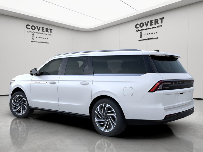 2026 Lincoln Navigator L - Image 4