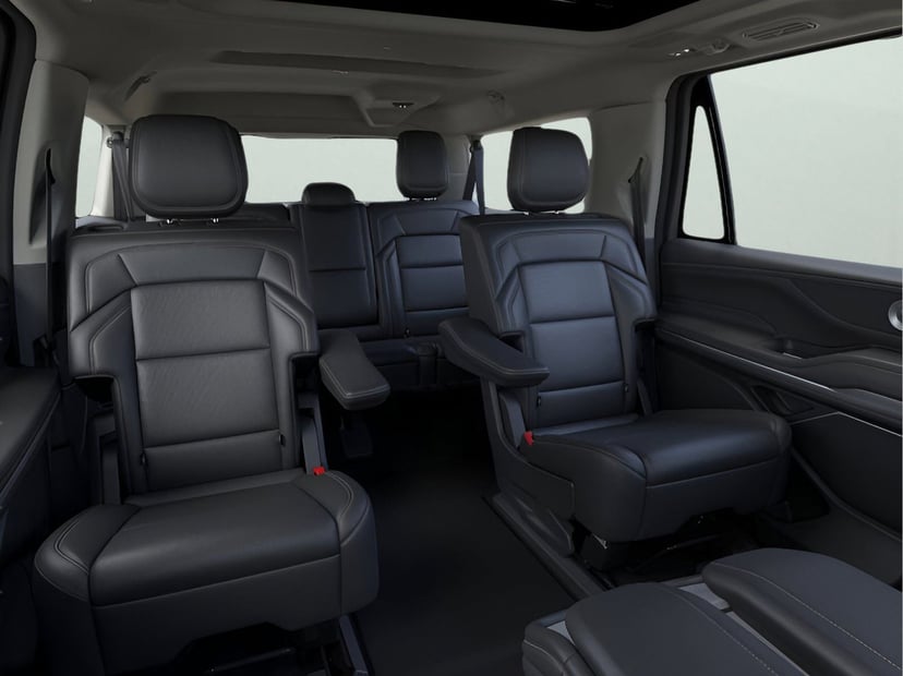 2026 Lincoln Navigator L - Image 11