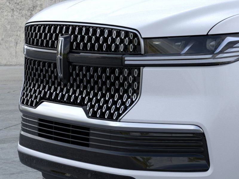 2026 Lincoln Navigator L - Image 17