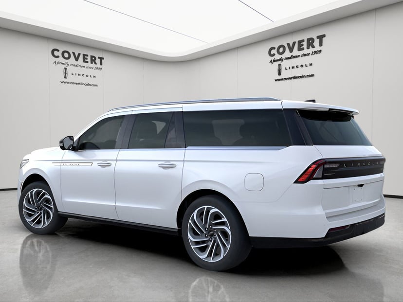 2026 Lincoln Navigator L - Image 4