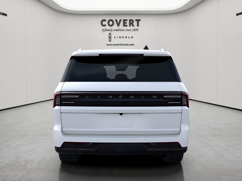 2026 Lincoln Navigator L - Image 5