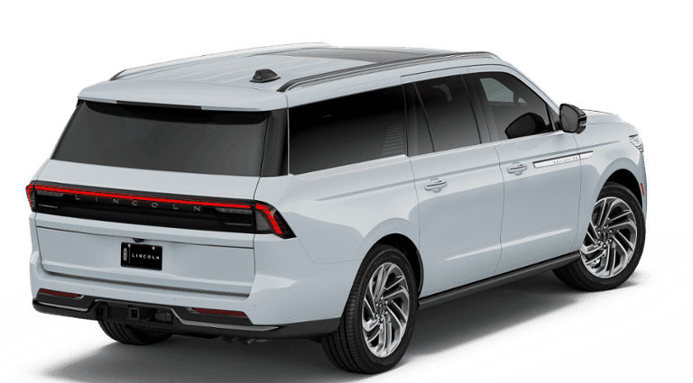 2026 Lincoln Navigator L - Image 25
