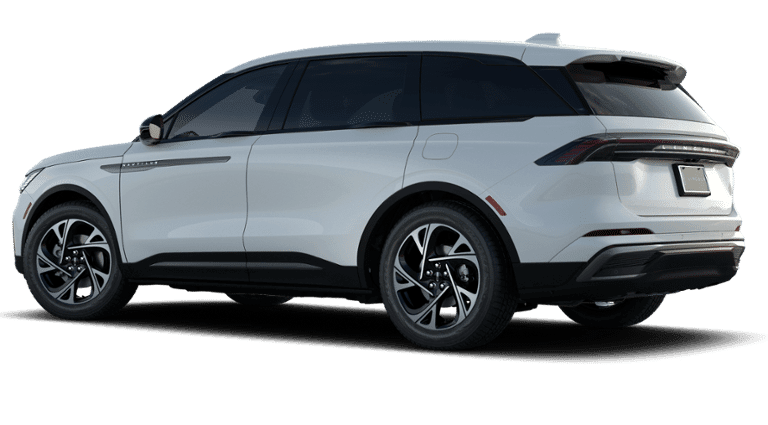 2026 Lincoln Nautilus - Image 24