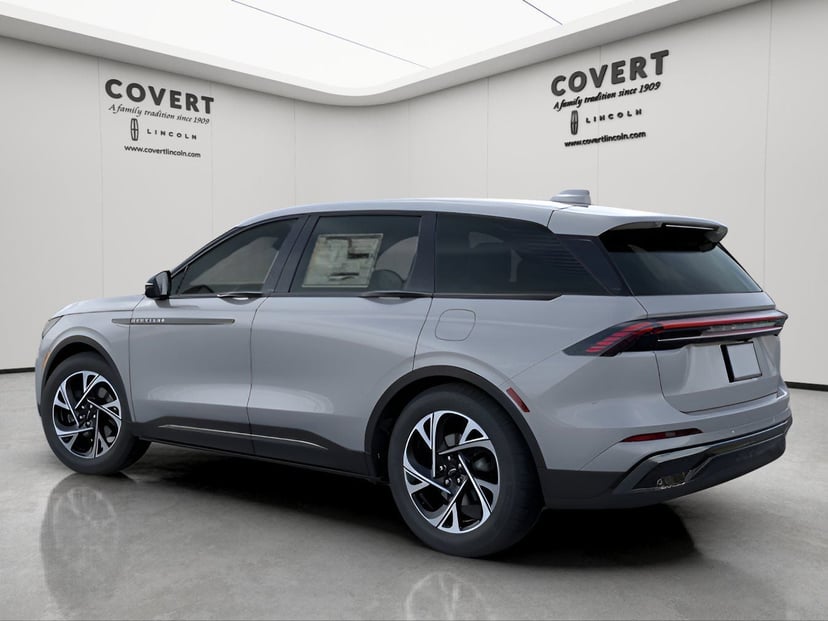 2026 Lincoln Nautilus - Image 4