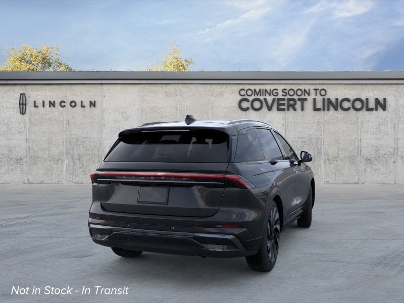 2026 Lincoln Nautilus - Image 8