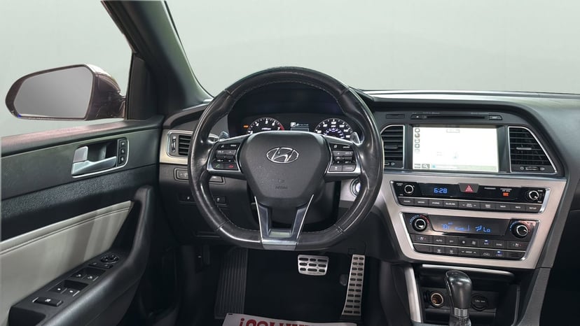 2015 Hyundai Sonata - Image 11