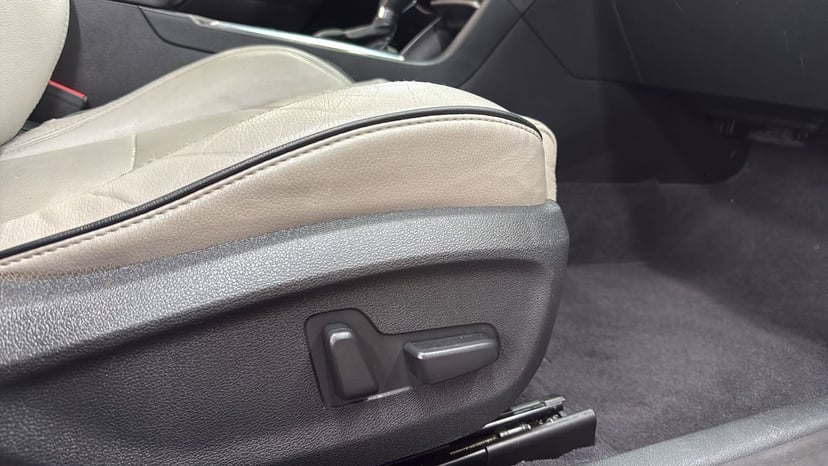 2015 Hyundai Sonata - Image 23