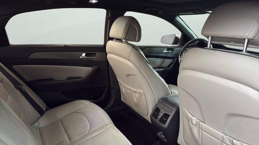 2015 Hyundai Sonata - Image 27