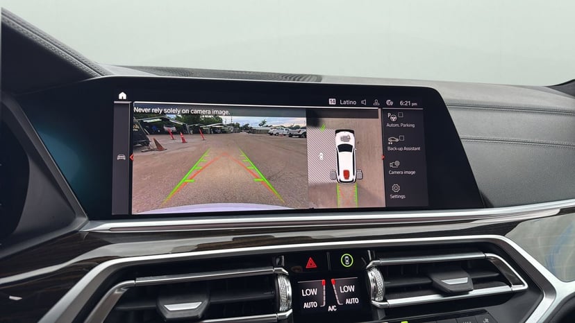 2019 BMW X7 - Image 18