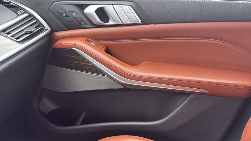 2019 BMW X7 - Image 23