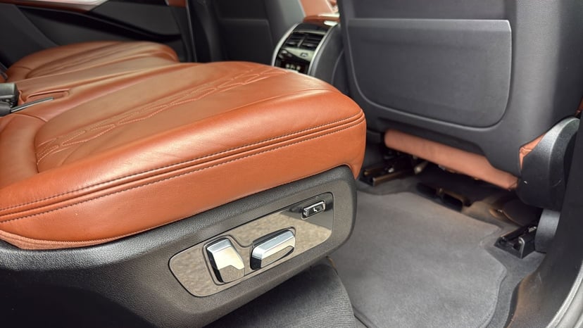 2019 BMW X7 - Image 26