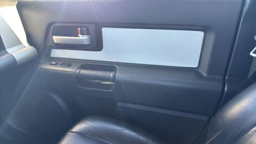 2011 Toyota FJ Cruiser - Image 18