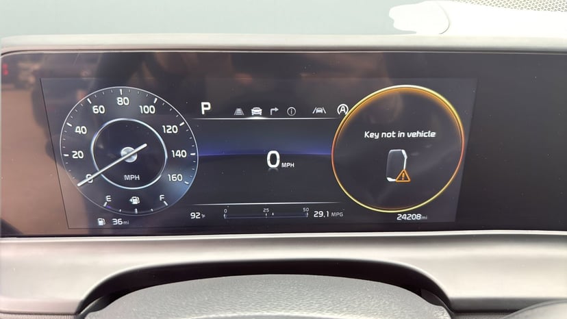 2025 Kia Seltos - Image 13
