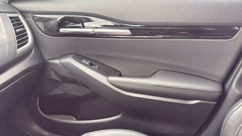 2025 Kia Seltos - Image 23