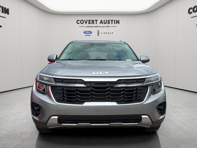 2025 Kia Seltos - Image 8