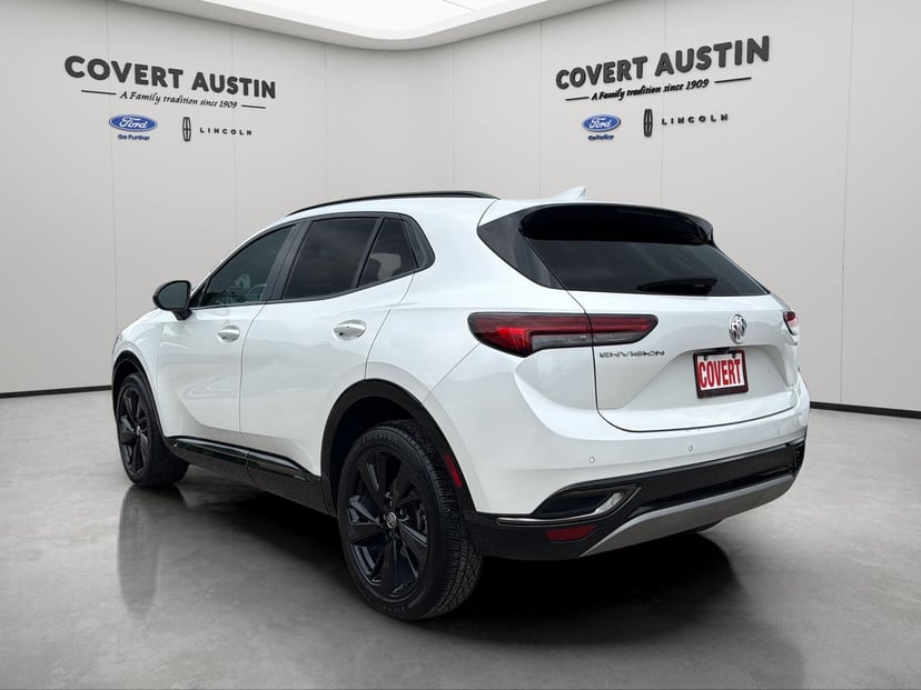 2023 Buick Envision - Image 3