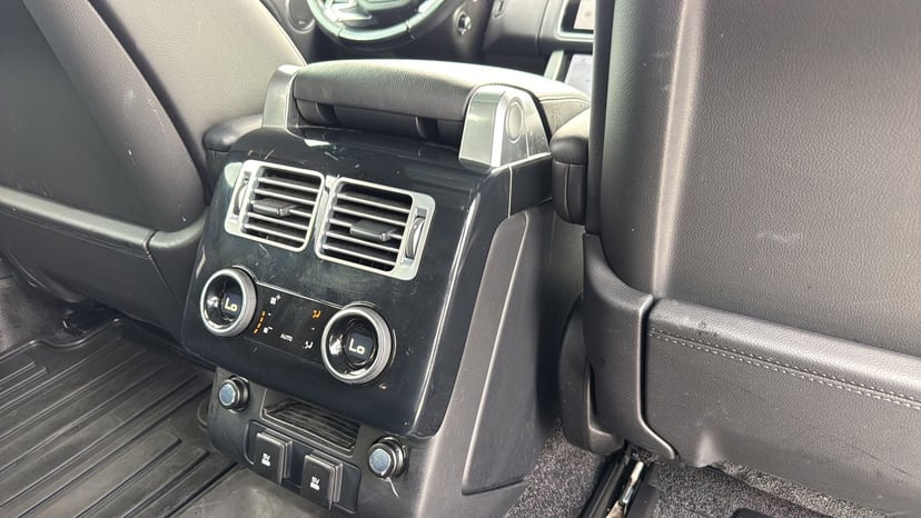 2019 Land Rover Range Rover - Image 24