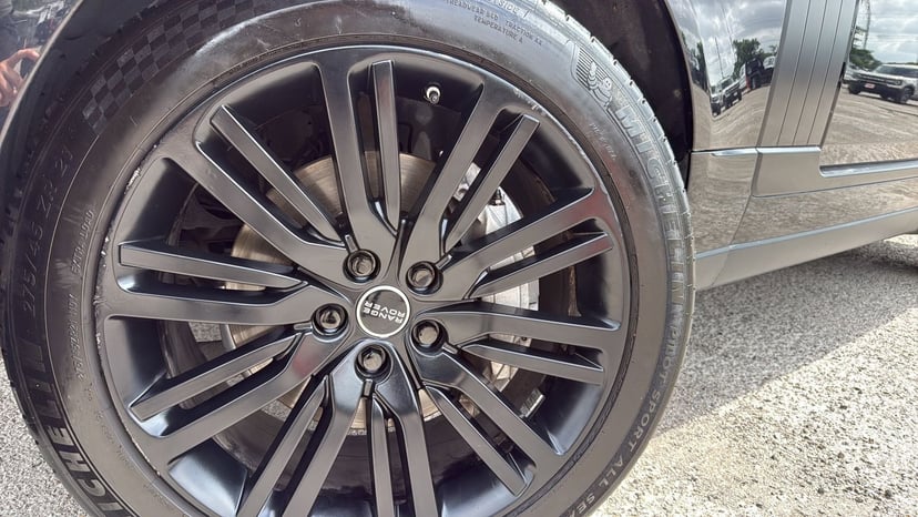2019 Land Rover Range Rover - Image 26