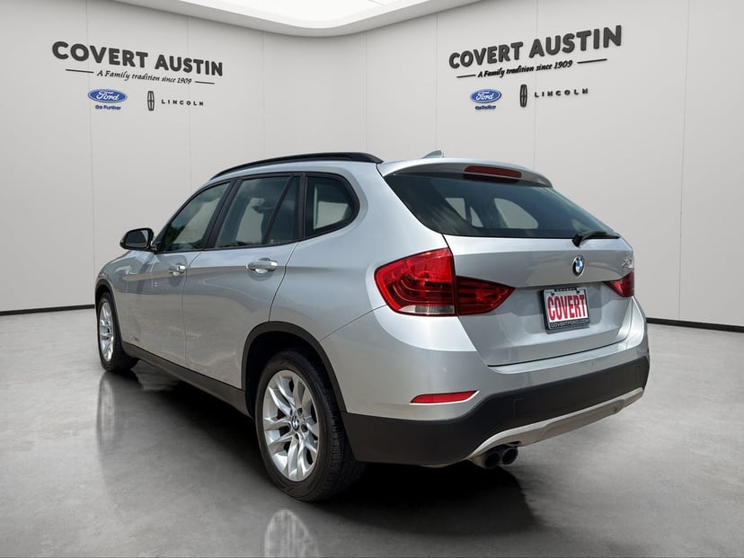 2015 BMW X1 - Image 2