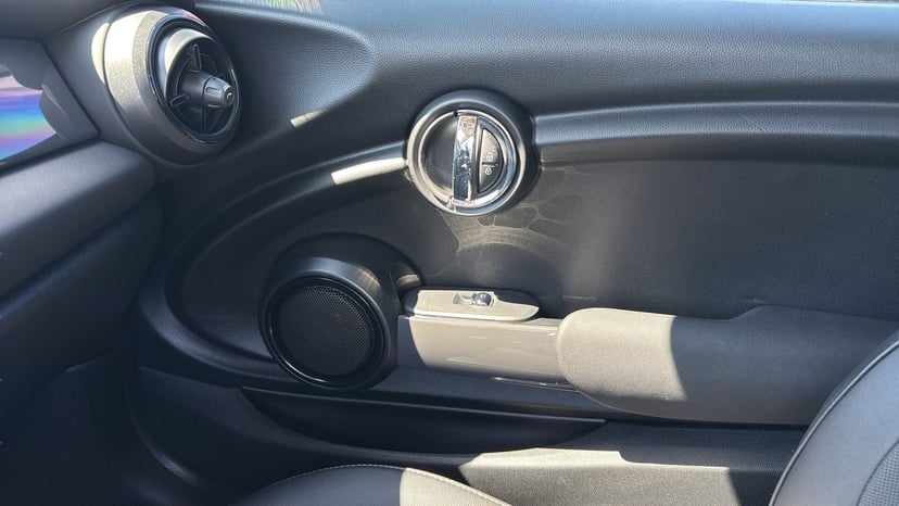 2024 MINI Cooper - Image 23