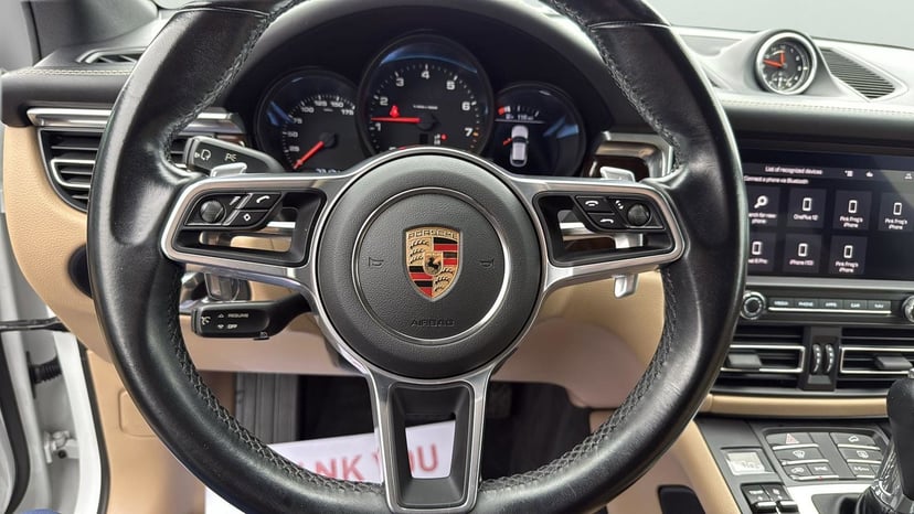 2020 Porsche Macan - Image 14