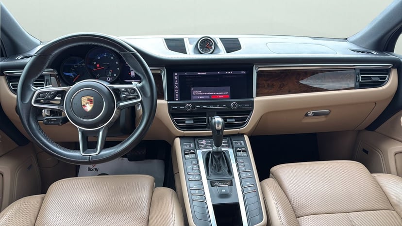 2020 Porsche Macan - Image 47