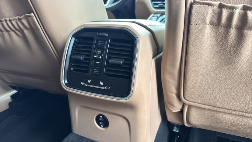 2020 Porsche Macan - Image 53