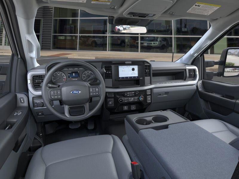 2026 Ford Super Duty F-250 SRW - Image 9