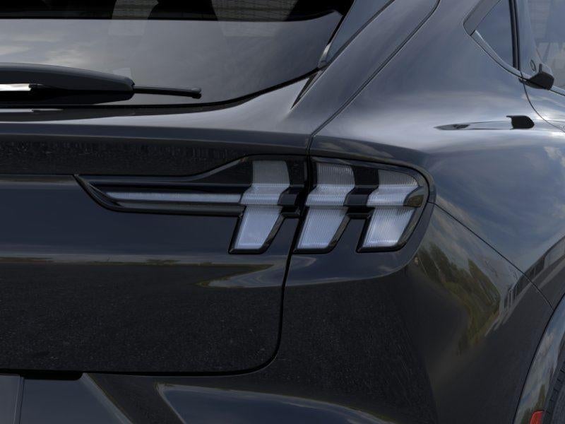 2026 Ford Mustang Mach-E - Image 21
