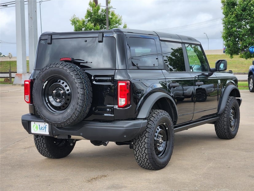 2026 Ford Bronco - Image 3