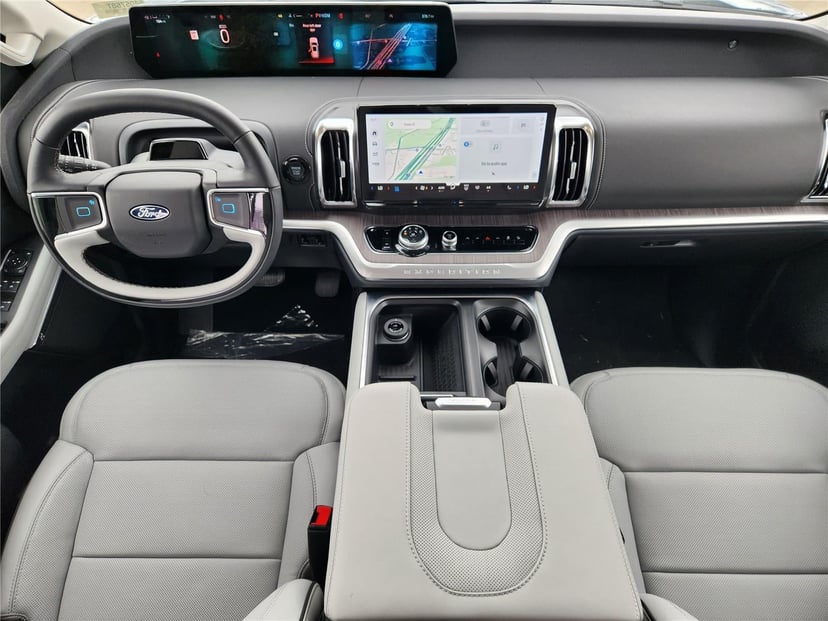 2025 Ford Expedition Max - Image 19