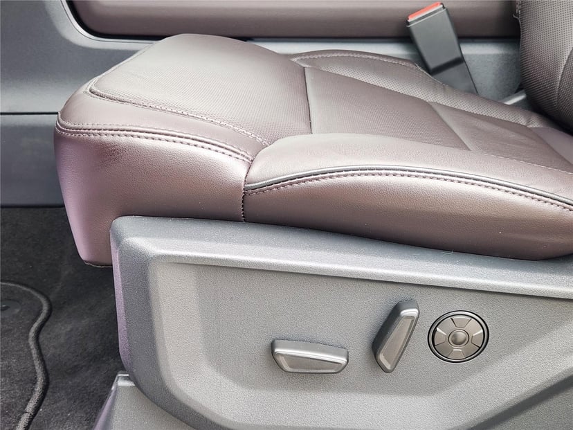 2025 Ford Expedition Max - Image 16
