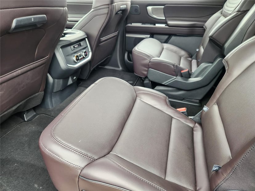 2025 Ford Expedition Max - Image 18