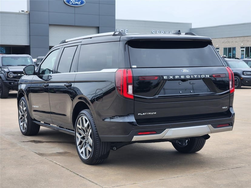 2025 Ford Expedition Max - Image 3