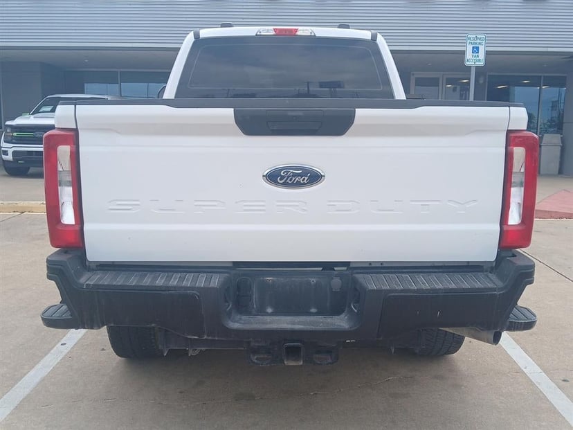2024 Ford Super Duty F-250 - Image 11