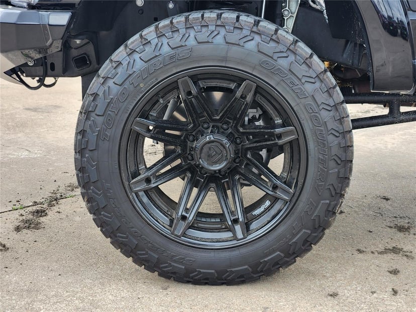 2025 Ford Super Duty F-250 - Image 20