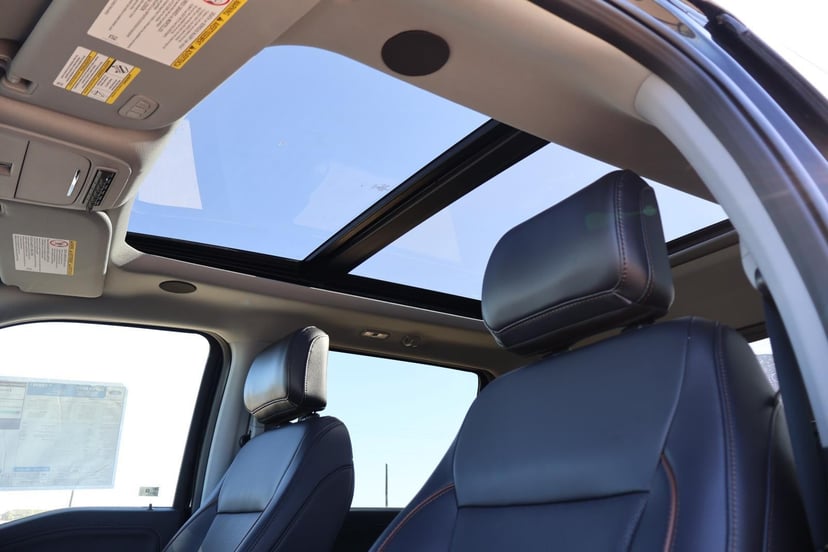 2025 Ford Super Duty F-250 - Image 25