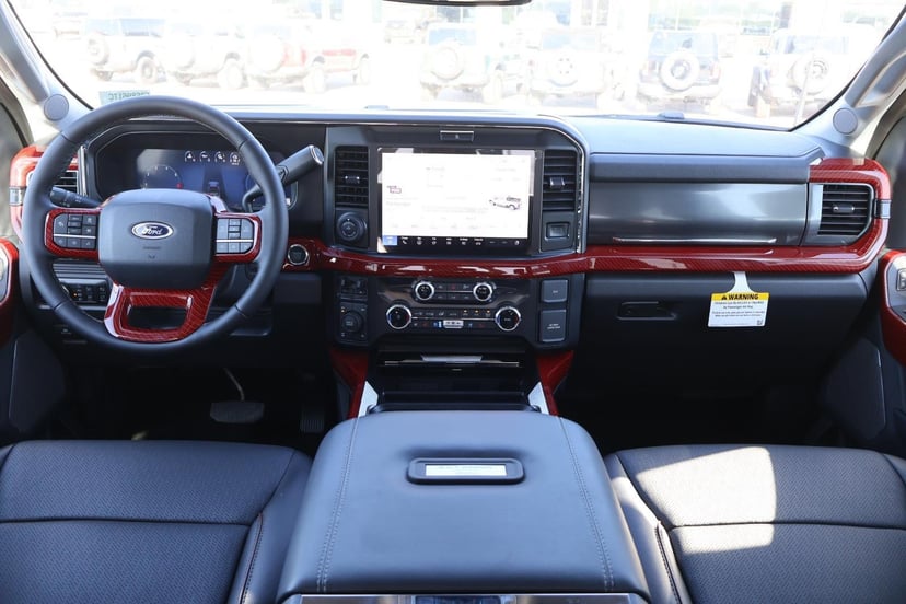 2025 Ford Super Duty F-250 - Image 39