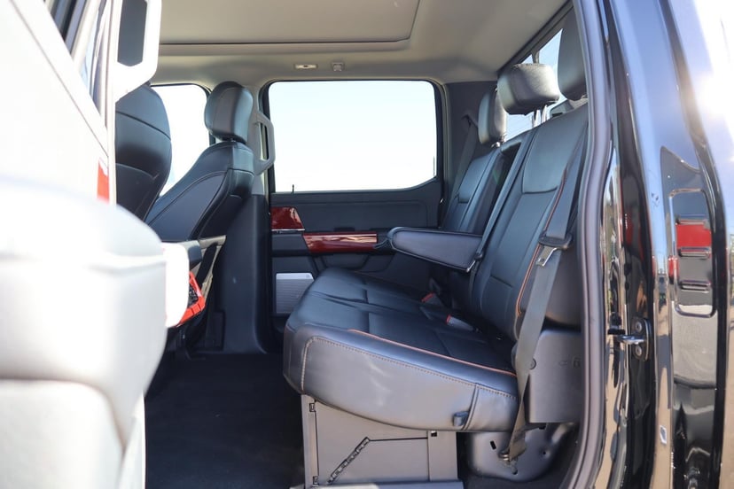 2025 Ford Super Duty F-250 - Image 48