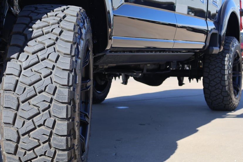 2025 Ford Super Duty F-250 - Image 4